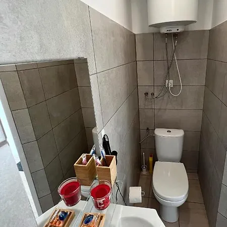 アパート White - Free Parking