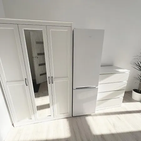 White - Free Parking * Katowice