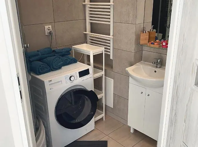 White - Free Parking Katowice